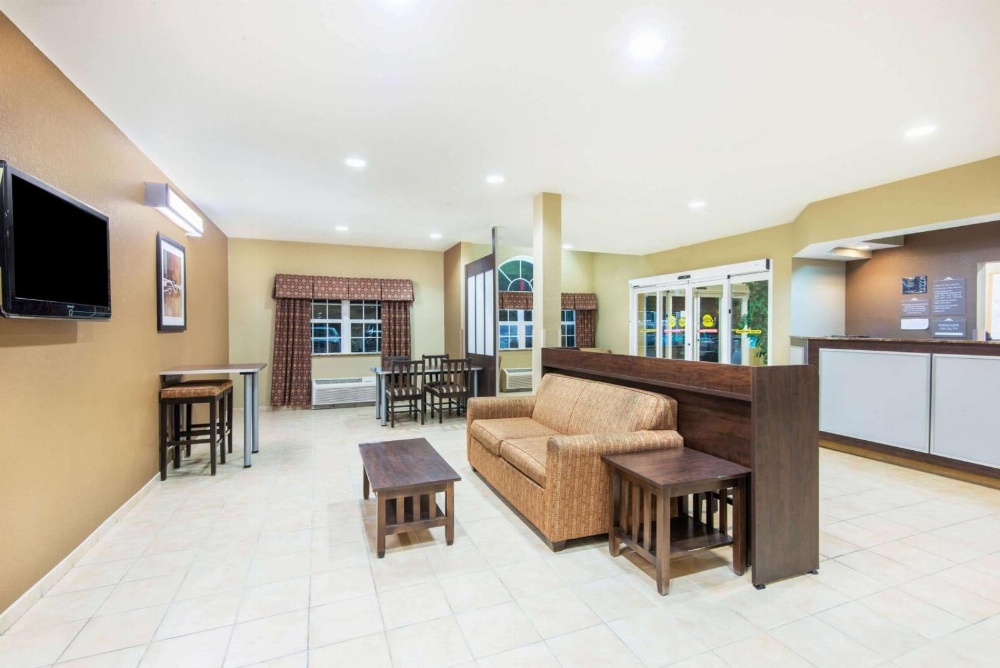 Microtel Inn & Suites By Wyndham Montgomery Main image