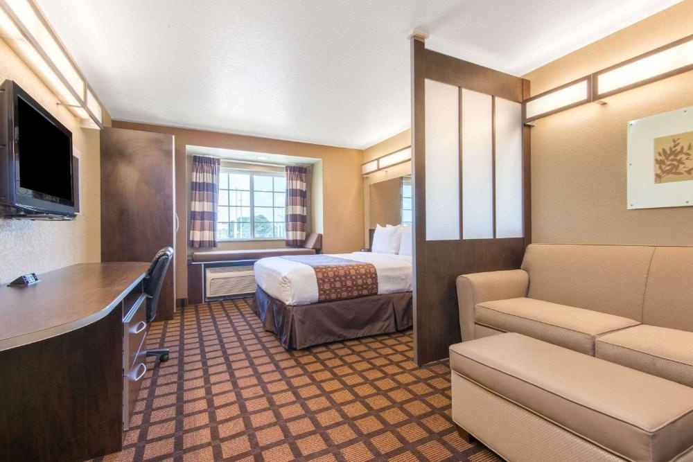 Microtel Inn & Suites By Wyndham Montgomery
